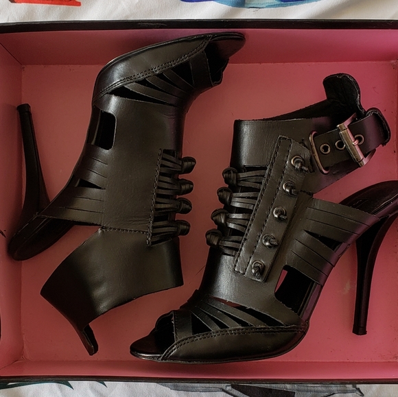 STEVE MADDEN Stiletto 👠 - Picture 4 of 7